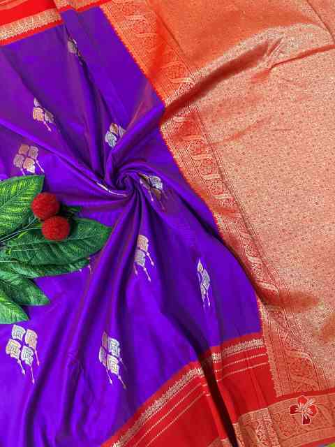 Premium Soft Kanjivaram Silk Purple Saree - Red Pallu
