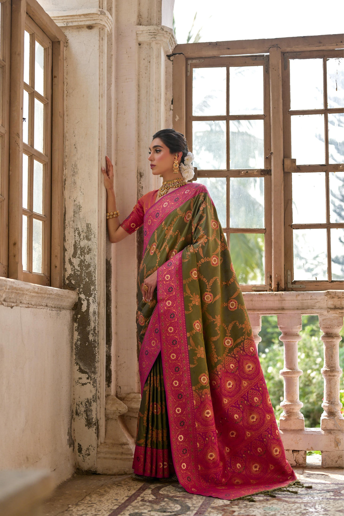 Banarasi Silk Mehendi Saree With Blouse Piece For Women