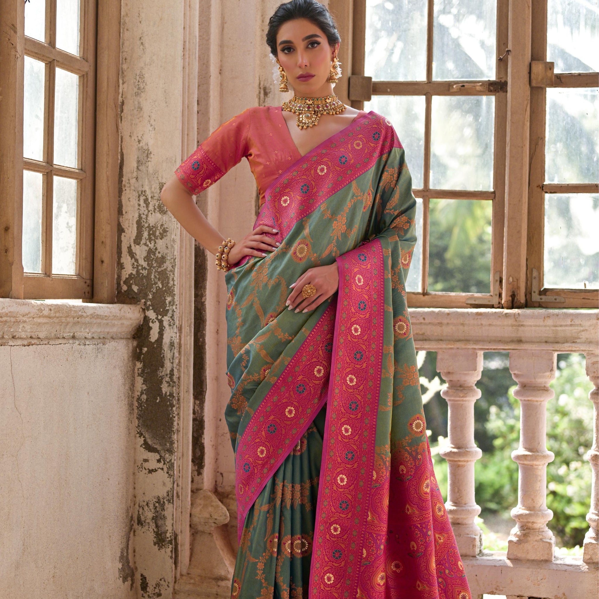 Banarasi Silk Rama Saree With Blouse Piece For Women