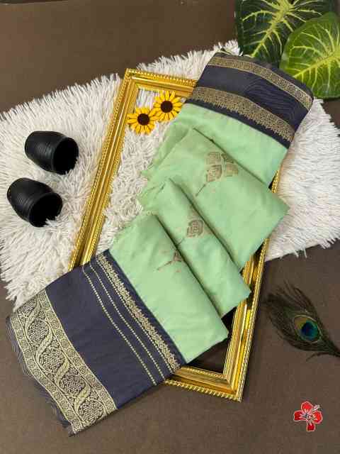Premium Soft Kanjivaram Silk Pista Saree - Gray Pallu