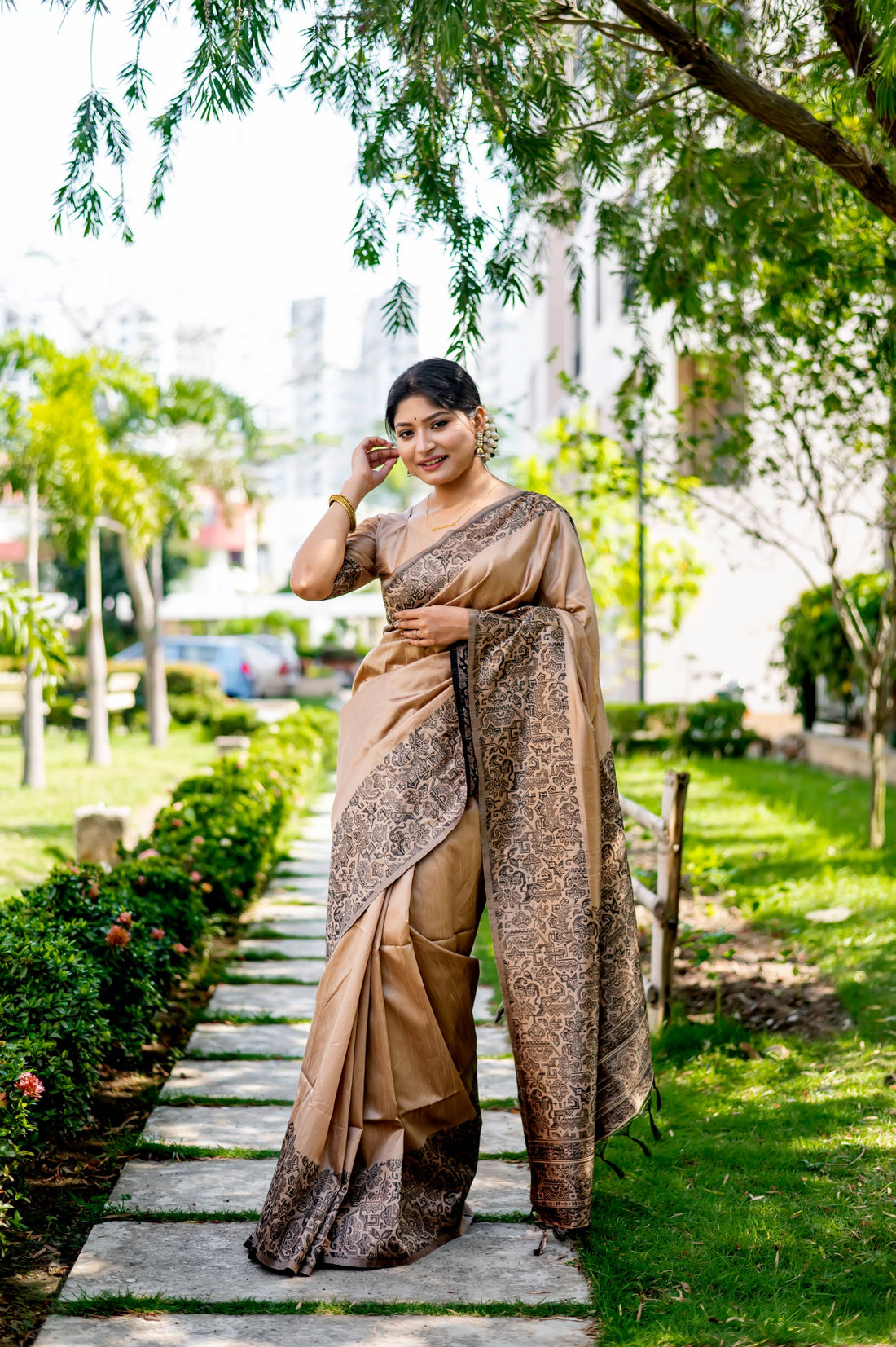 Handloom Raw Silk Cheeku Saree