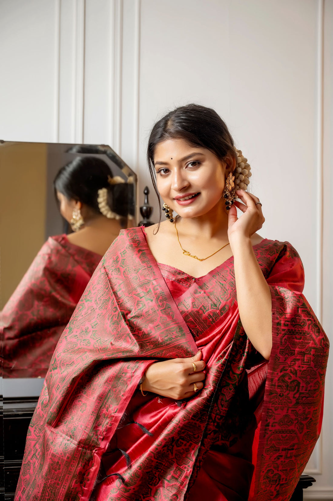 Handloom Raw Silk Red Saree