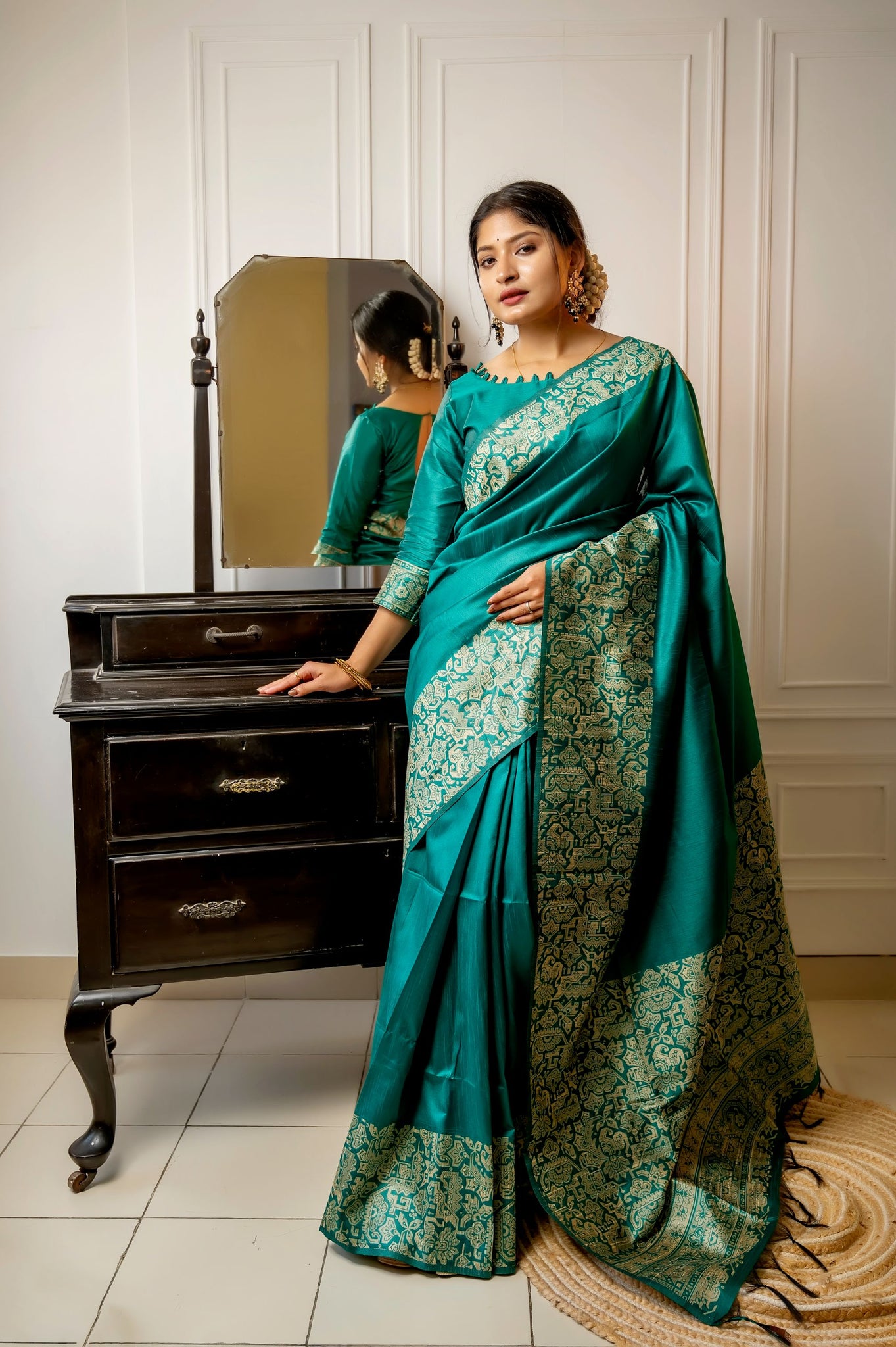 Handloom Raw Silk Rama Saree