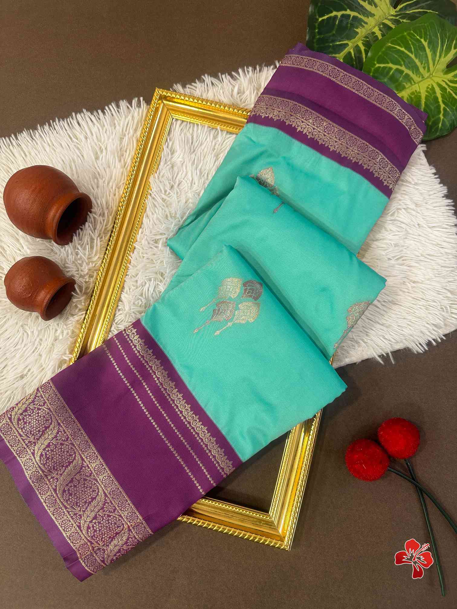 Premium Soft Kanjivaram Silk Ocean Blue Saree - Purple Pallu