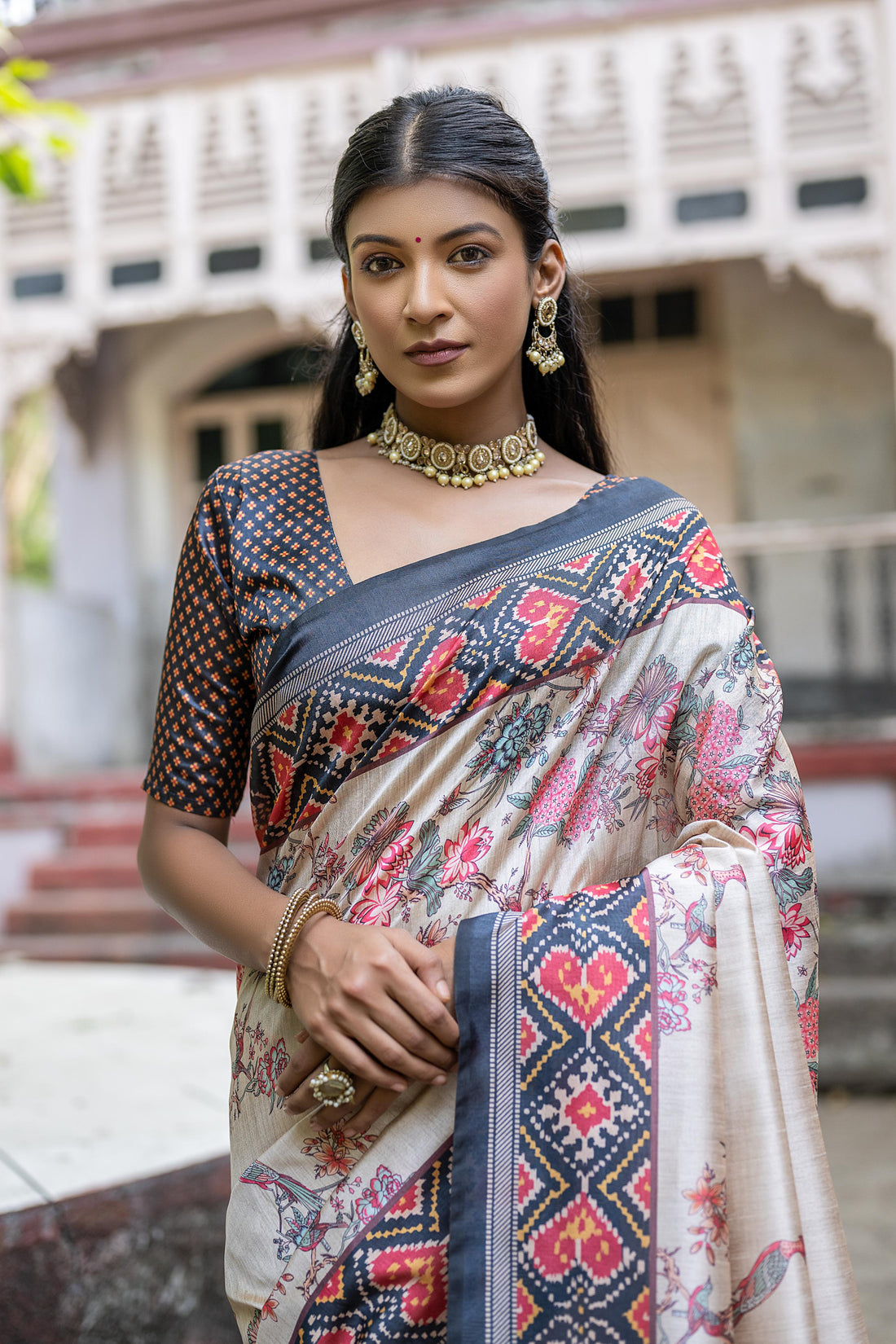 Soft Tussar Silk Whiet Black Saree
